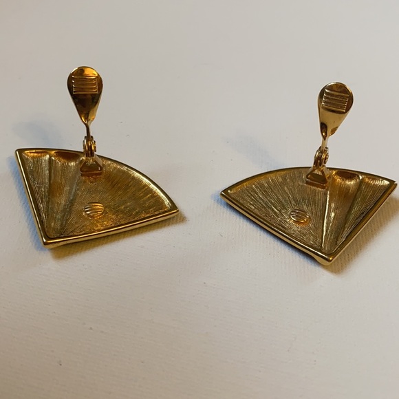 Vintage Monet earrings - Picture 5 of 6